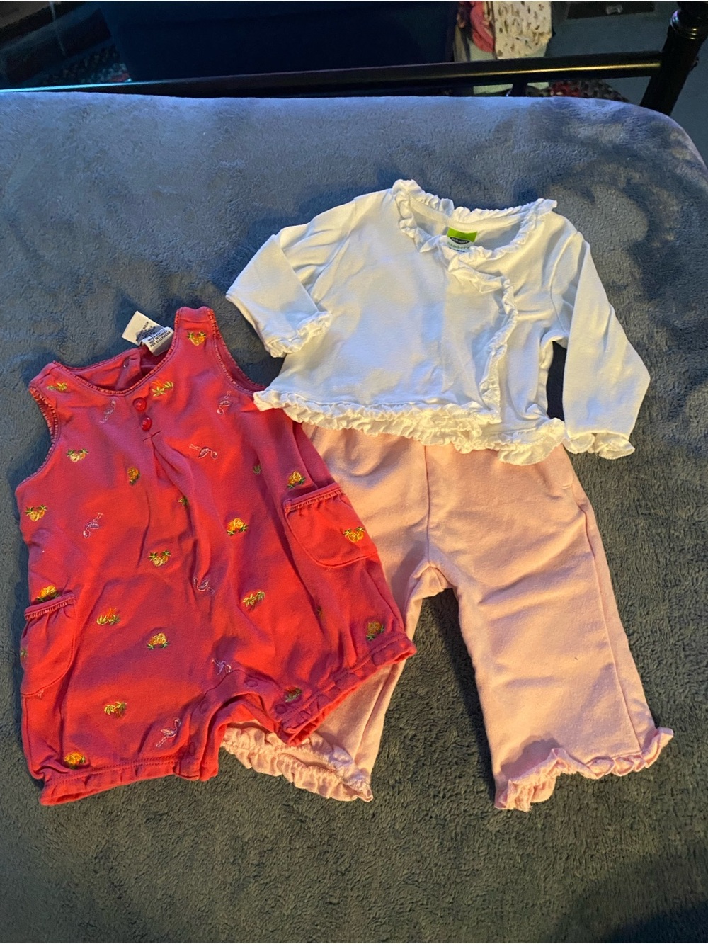 Girls Pink Floral Romper + White Ruffle Top & Pink Pants Set, size 3-6 months